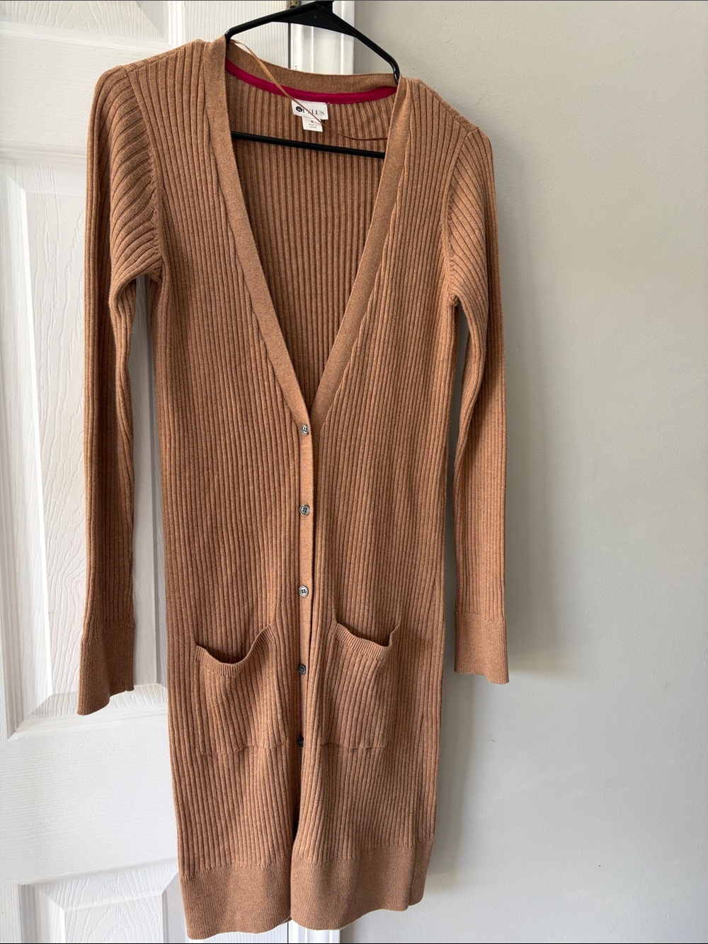 STYLUS Ribbed Long Button-Front Cardigan in Camel
